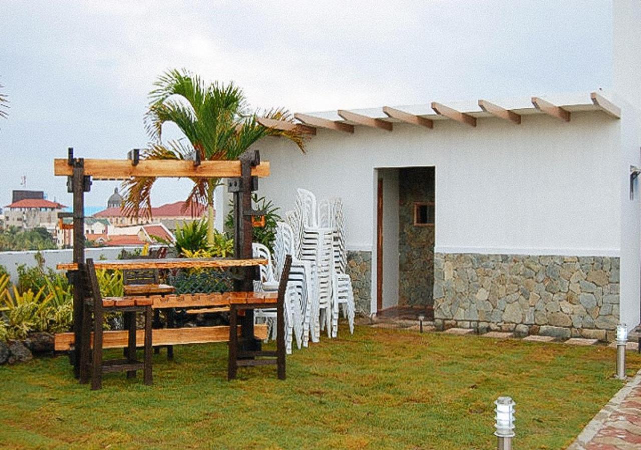 Sky Garden Hotel By Reddoorz Roxas City Exterior photo